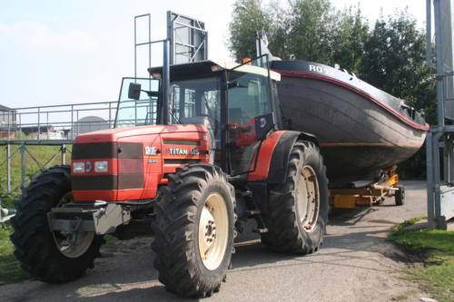 lemsteraak uit het water met Same Titan 145  